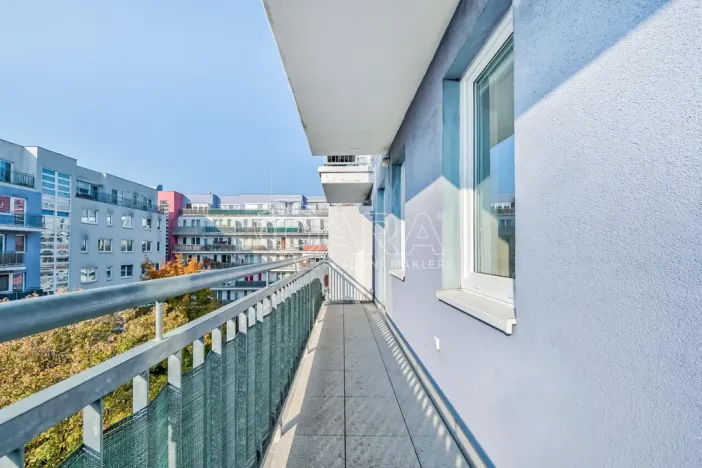Pronájem bytu 2+kk, Praha - Michle, Elektrárenská, 46 m2