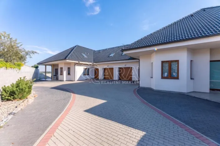 Prodej rodinného domu, Jesenice, Papoušková, 695 m2