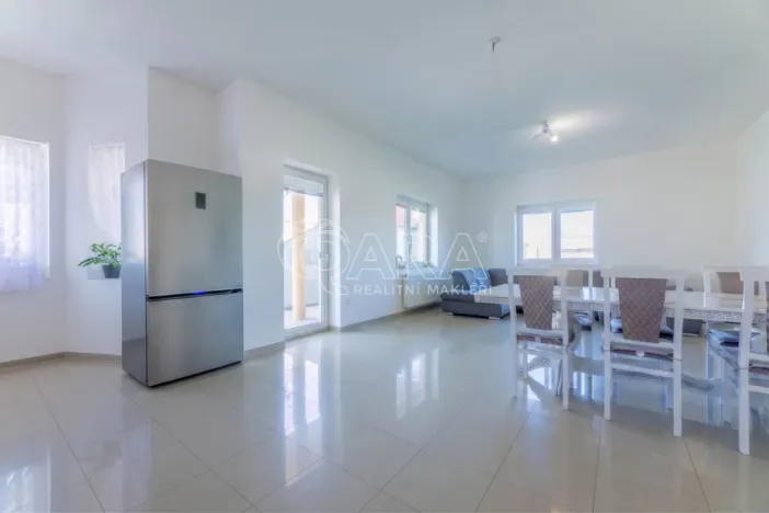 Prodej rodinného domu, Jesenice, Papoušková, 695 m2