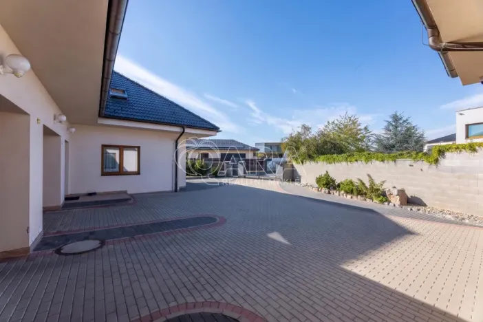 Prodej rodinného domu, Jesenice, Papoušková, 695 m2