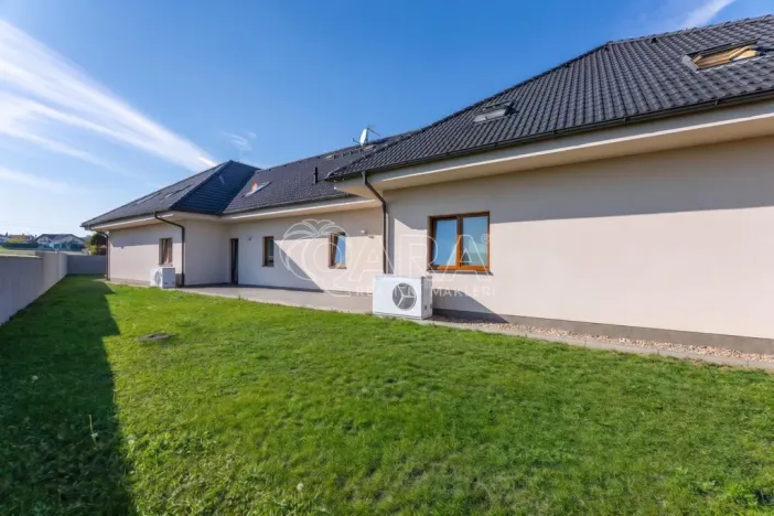 Prodej rodinného domu, Jesenice, Papoušková, 695 m2