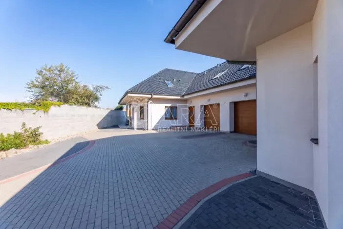 Prodej rodinného domu, Jesenice, Papoušková, 695 m2