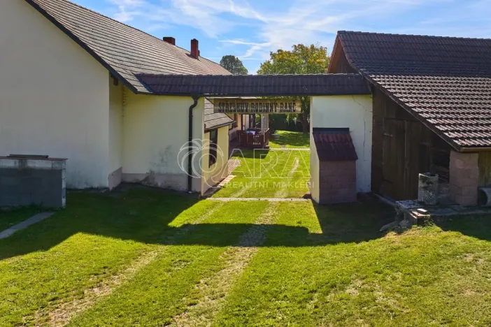 Prodej zemědělské usedlosti, Postupice - Čelivo, 451 m2