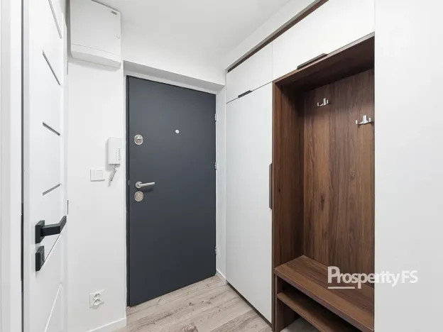 Pronájem bytu 2+1, Kladno, Petrohradská, 54 m2