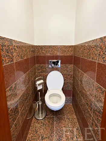 Pronájem bytu 2+1, Praha - Karlín, Sokolovská, 64 m2
