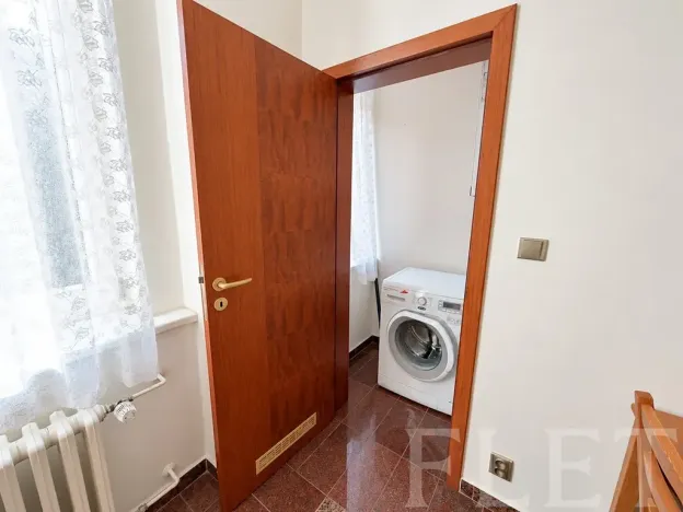 Pronájem bytu 2+1, Praha - Karlín, Sokolovská, 64 m2