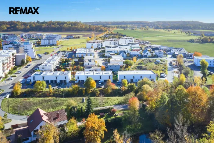 Prodej pozemku pro bydlení, Hradec Králové, 2475 m2