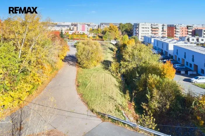 Prodej pozemku pro bydlení, Hradec Králové, 2475 m2