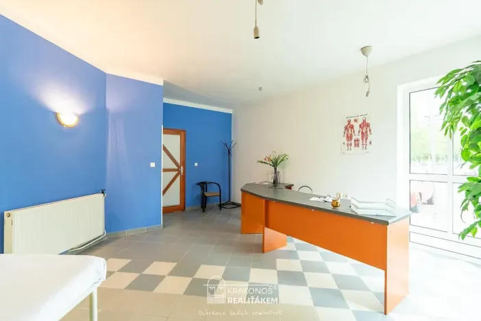 Pronájem komerční, Hranice - Hranice I-Město, Tř. 1. máje, 96 m2