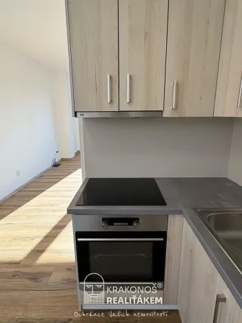 Pronájem bytu 2+kk, Hranice - Hranice I-Město, Pernštejnské náměstí, 55 m2