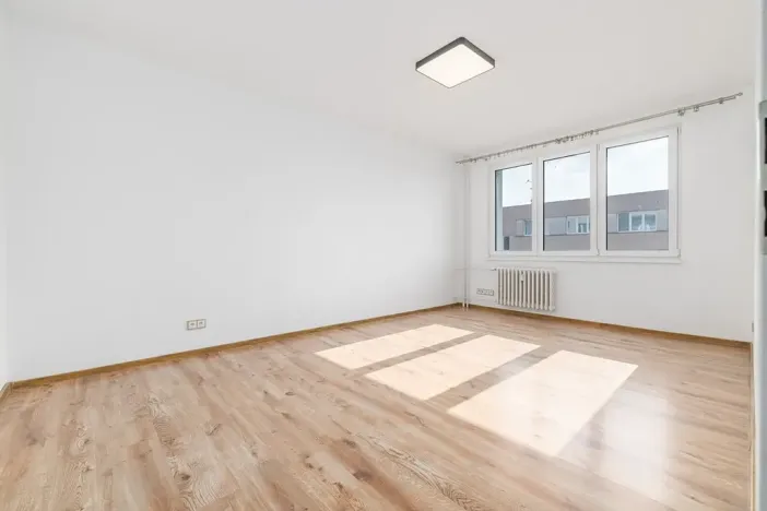 Prodej bytu 2+1, Veselí nad Lužnicí, Pod Markem, 56 m2