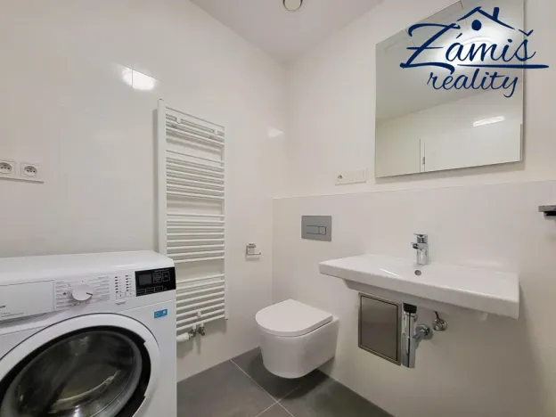 Pronájem bytu 1+kk, Kladno, Lesík, 33 m2