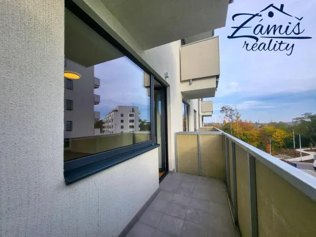 Pronájem bytu 1+kk, Kladno, Lesík, 33 m2