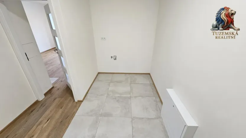Prodej bytu 1+kk, Bystřice nad Pernštejnem, Masarykovo náměstí, 37 m2