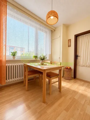 Prodej bytu 3+1, Vsetín, Okružní, 62 m2