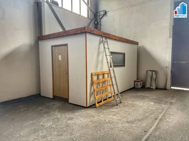 Pronájem skladu, Plzeň - Skvrňany, Domažlická, 812 m2