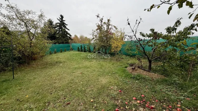 Prodej zahrady, Pesvice, 374 m2