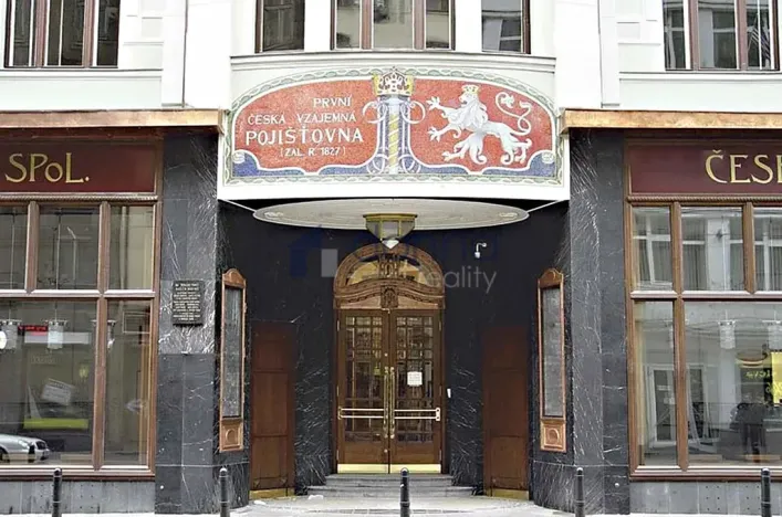 Pronájem kanceláře, Praha, Spálená, 346 m2