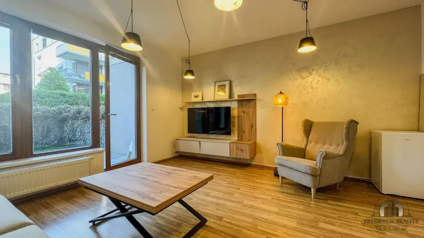 Prodej - jiné, Praha, Plzeňská, 30 m2