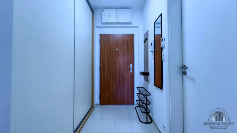 Prodej - jiné, Praha, Plzeňská, 30 m2