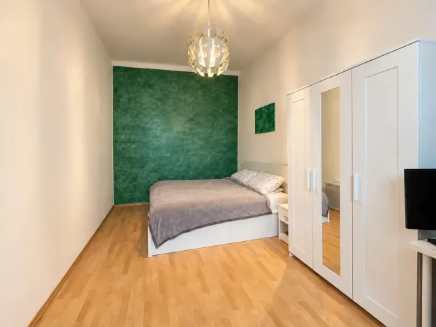 Pronájem bytu 2+kk, Praha - Libeň, Sokolovská, 37 m2