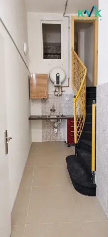 Pronájem obchodního prostoru, Karlovy Vary, Varšavská, 159 m2
