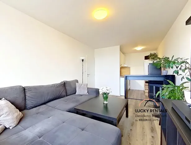 Pronájem bytu 2+kk, Praha - Černý Most, Kpt. Stránského, 43 m2