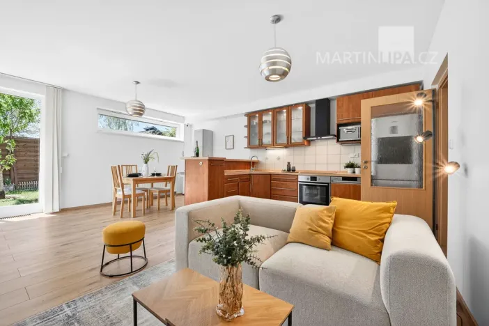 Prodej bytu 3+kk, Praha - Kbely, Pod Nouzovem, 70 m2
