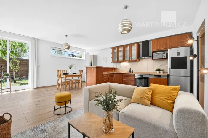 Prodej bytu 3+kk, Praha - Kbely, Pod Nouzovem, 70 m2