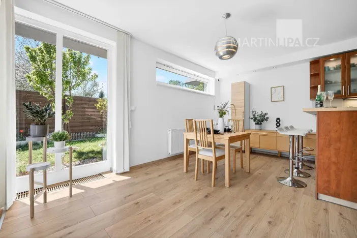 Prodej bytu 3+kk, Praha - Kbely, Pod Nouzovem, 70 m2