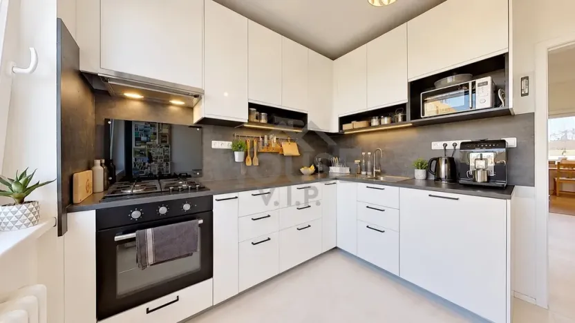 Prodej bytu 3+1, Praha - Čimice, Chvatěrubská, 75 m2
