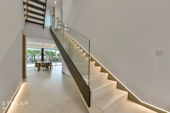Prodej atypického bytu, Alicante, Španělsko, 484 m2