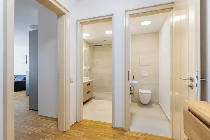 Pronájem bytu 2+kk, Praha - Karlín, Rohanské nábřeží, 60 m2