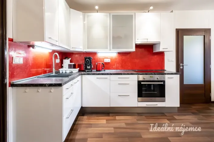 Pronájem bytu 2+kk, Praha - Krč, Sládkovičova, 47 m2