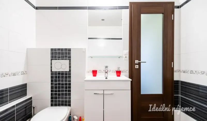 Pronájem bytu 2+kk, Praha - Krč, Sládkovičova, 47 m2