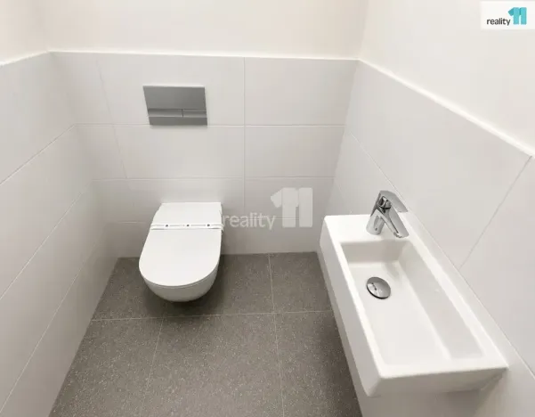 Prodej bytu 2+kk, Praha - Modřany, Kolmanova, 56 m2