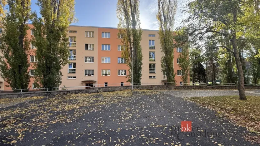 Pronájem bytu 2+1, Chomutov, Blatenská, 56 m2