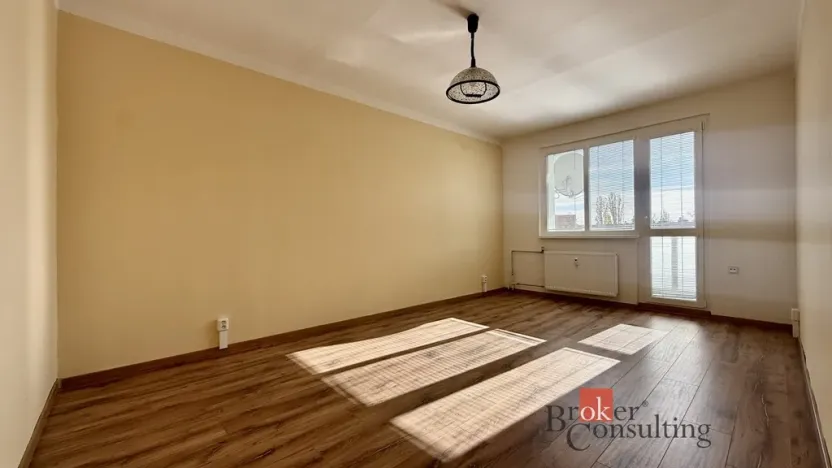 Pronájem bytu 2+1, Chomutov, Blatenská, 56 m2