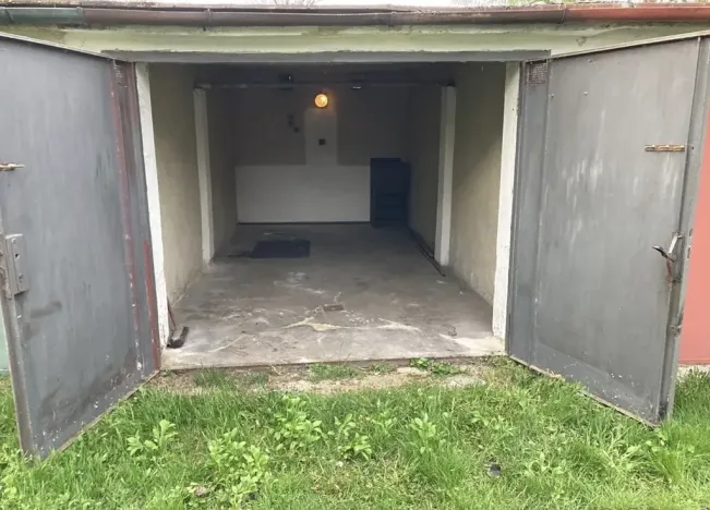 Prodej garáže, 18 m², Brno, Maloměřice