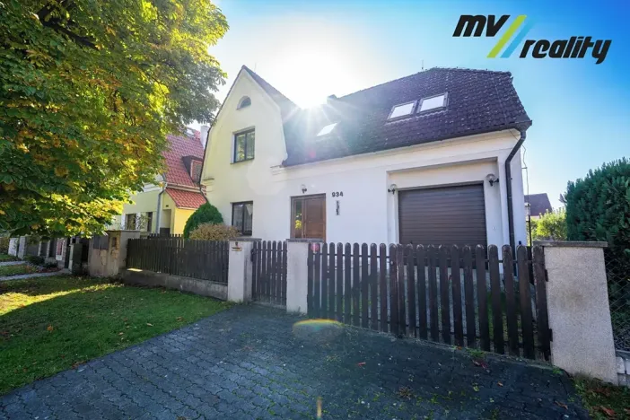 Prodej rodinného domu, Čelákovice, Na Požárech, 202 m2