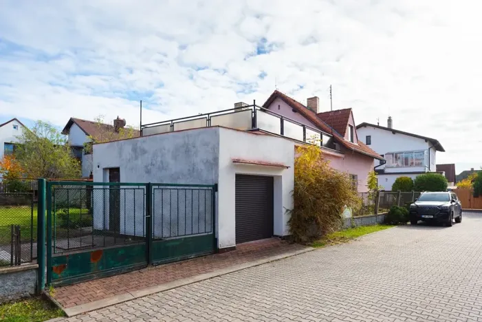 Prodej rodinného domu, Praha - Písnice, Olšovická, 200 m2