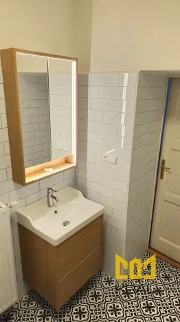 Pronájem bytu 2+1, Praha - Smíchov, Grafická, 57 m2