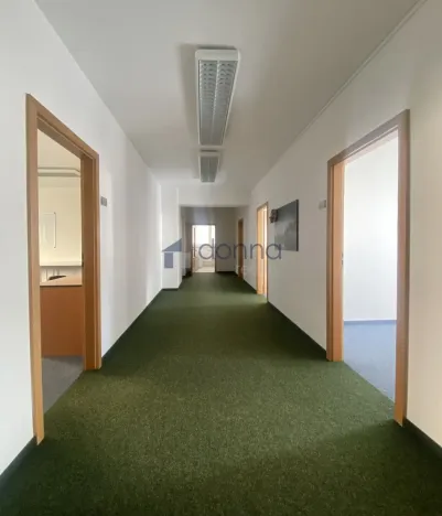 Pronájem kanceláře, Praha, Bartákova, 260 m2