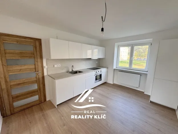 Pronájem bytu 2+1, Dolní Benešov, Osada míru, 55 m2