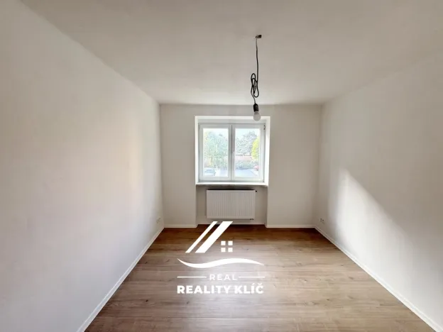 Pronájem bytu 2+1, Dolní Benešov, Osada míru, 55 m2