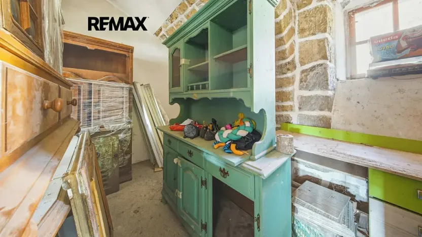 Prodej výrobních prostor, Holany, 241 m2