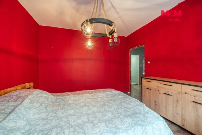 Prodej bytu 3+1, Kraslice, Pod nádražím, 68 m2