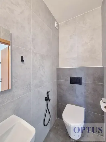 Pronájem bytu 4+1, Praha - Liboc, U silnice, 200 m2