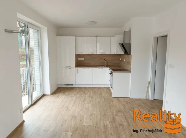 Pronájem bytu 2+kk, Zlín - Malenovice, Pod Hradem I, 47 m2