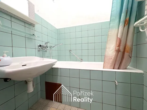 Pronájem bytu 2+1, Náchod, Raisova, 53 m2